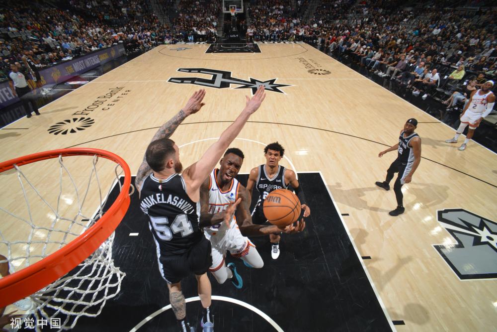 差屈居亚军 差屈居亚军